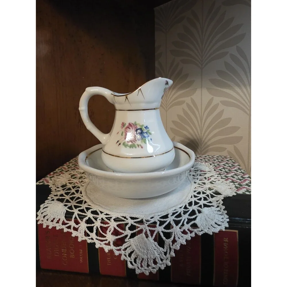 Vintage Pleasant Company American Girl Samantha Doll Porcelain Pitcher & Bowl...